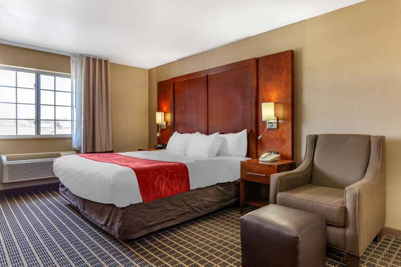 Comfort Suites Delavan - Lake Geneva Area Екстер'єр фото