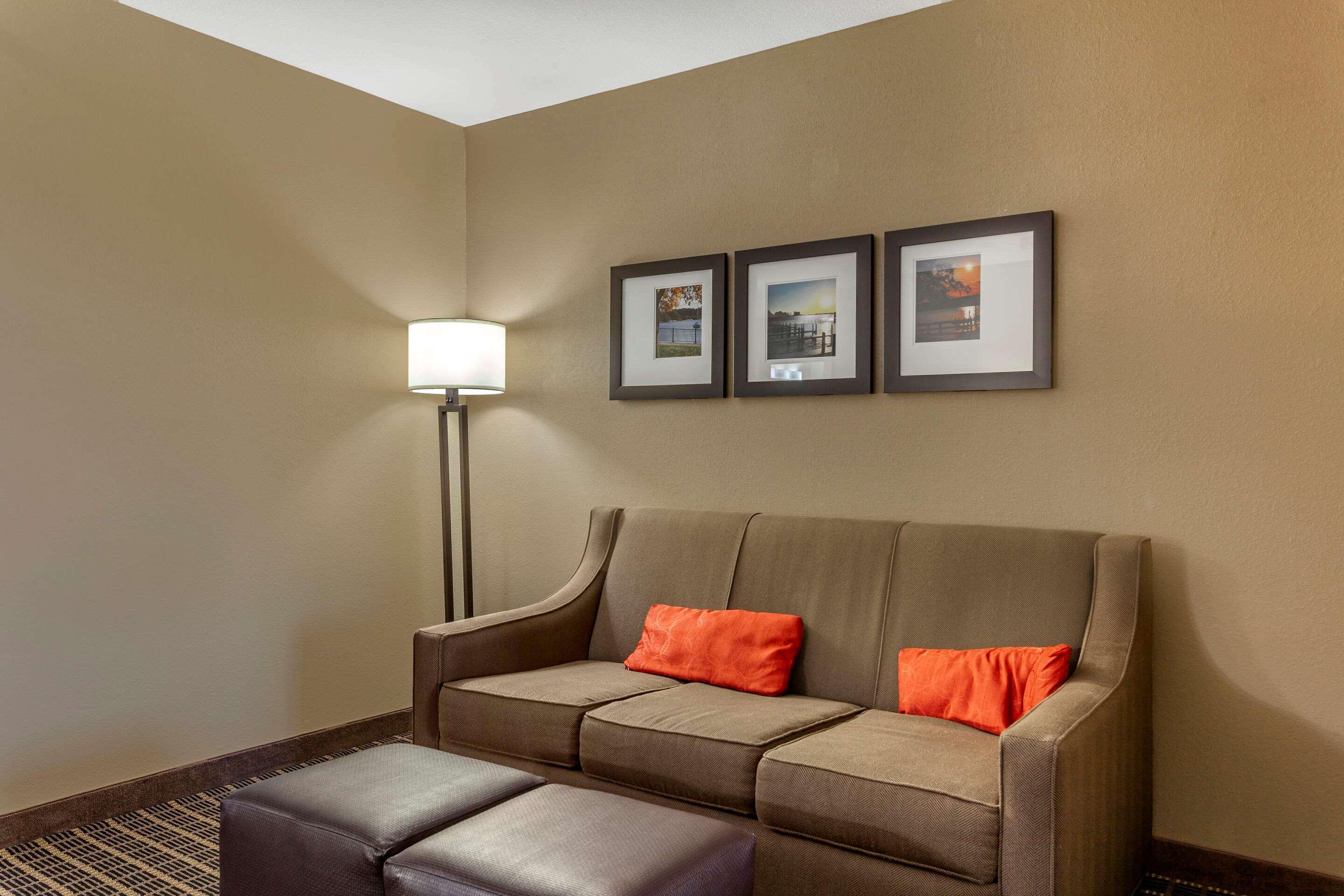 Comfort Suites Delavan - Lake Geneva Area Екстер'єр фото