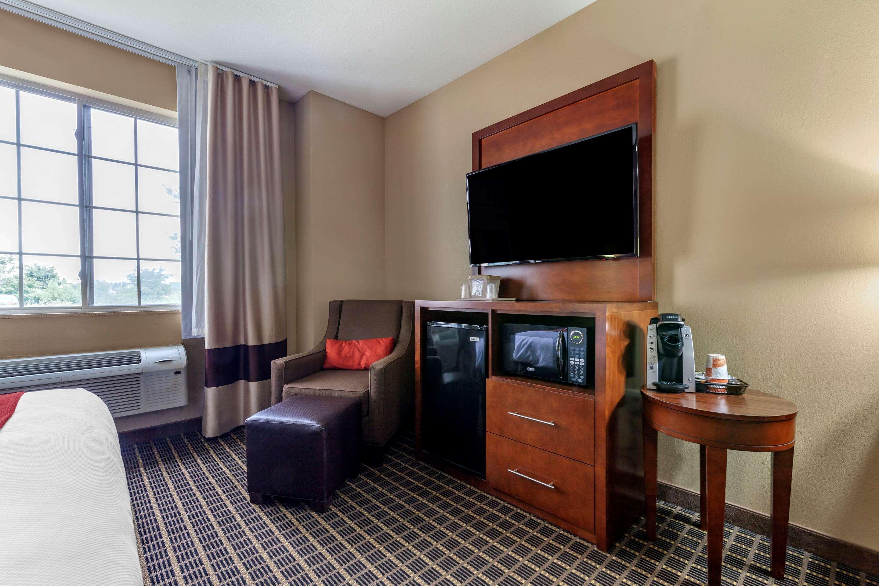 Comfort Suites Delavan - Lake Geneva Area Екстер'єр фото