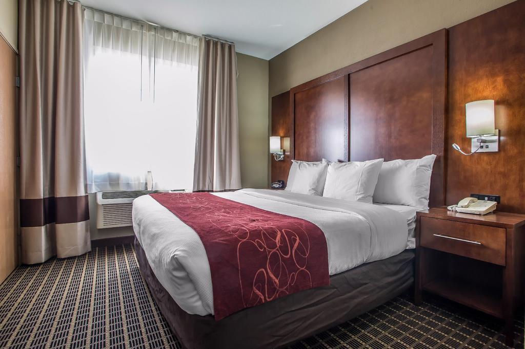 Comfort Suites Delavan - Lake Geneva Area Екстер'єр фото
