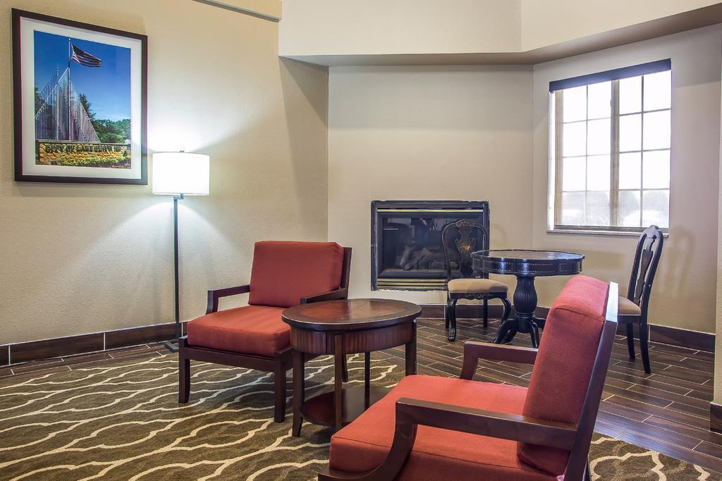 Comfort Suites Delavan - Lake Geneva Area Екстер'єр фото