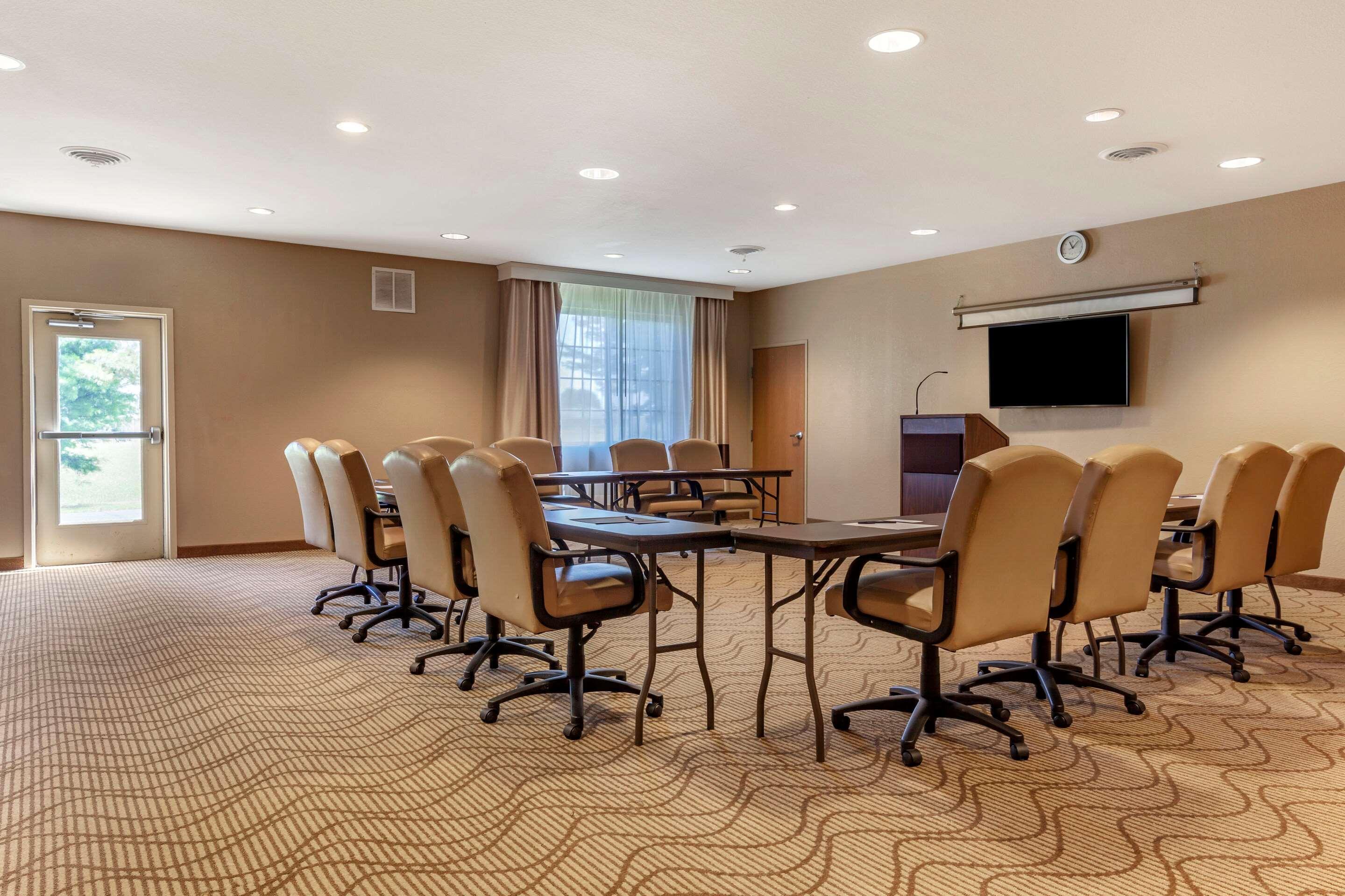 Comfort Suites Delavan - Lake Geneva Area Екстер'єр фото